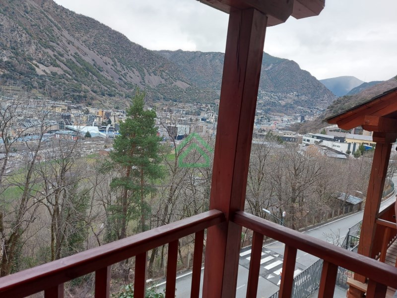 Meravellós Xalet amb vistes al centre d'Andorra de 360 m²