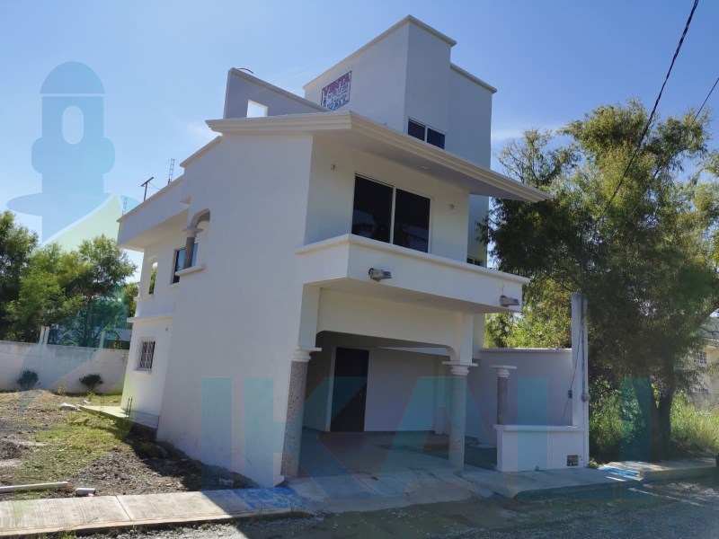 Venta casa 3 recamaras Col. La calzada Tuxpan Veracruz, La Calzada -  universoinmuebles