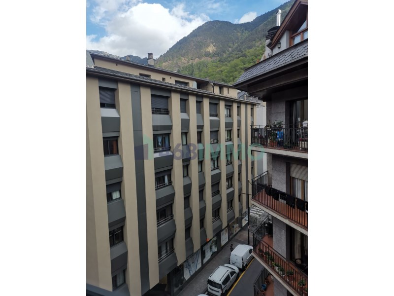 Piso de alquiler en Andorra la Vella, 3 habitaciones, 120 metros
