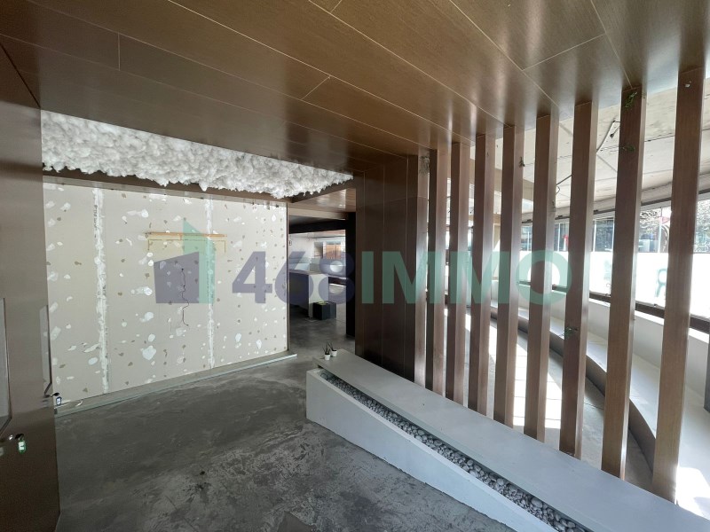 Local comercial de alquiler en Escaldes Engordany, 156 metros